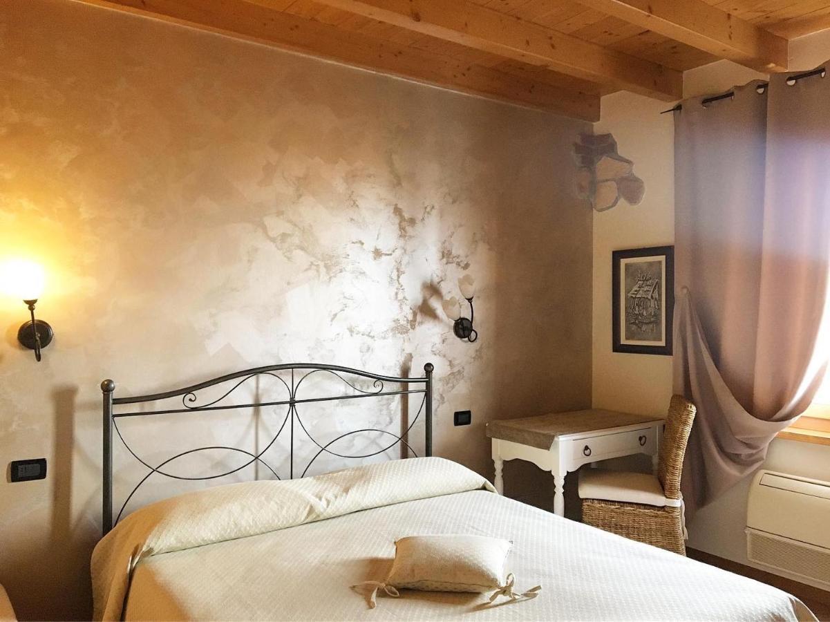 Agriturismo & Agricamping Serena Pastrengo Exteriör bild