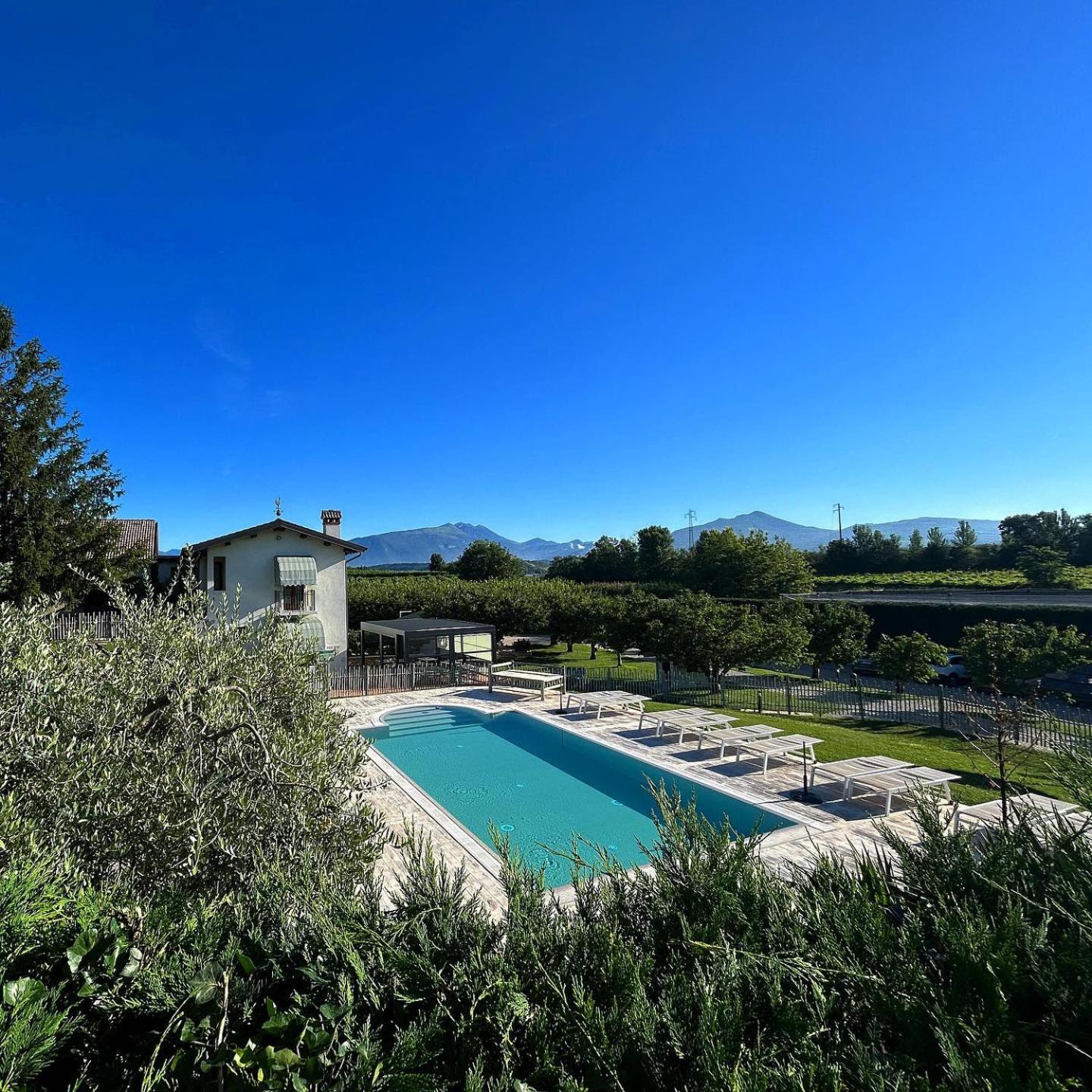 Agriturismo & Agricamping Serena Pastrengo Exteriör bild